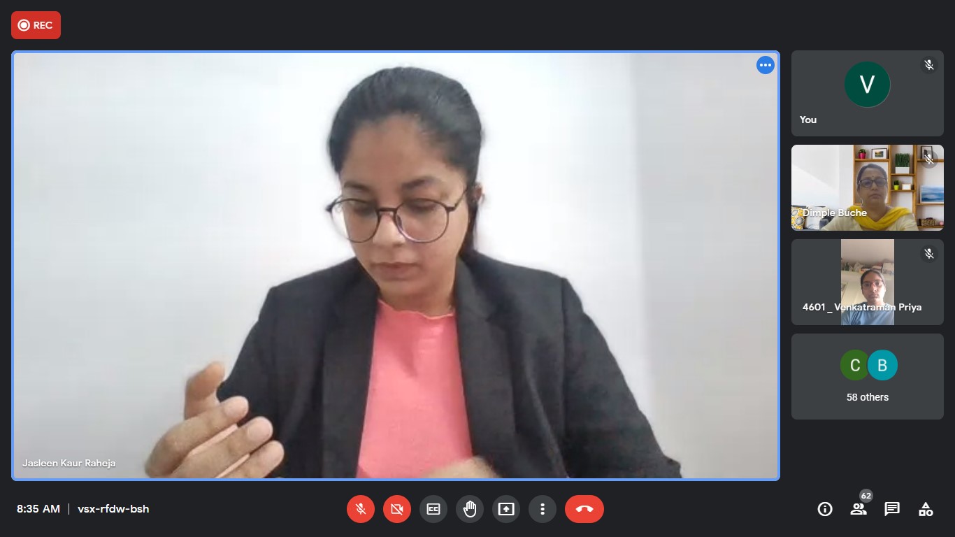 Jasleen addressing the students